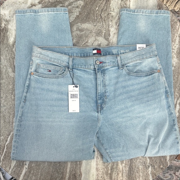 NWT Tommy Hilfiger Straight Light Blue Denim Jeans Men’s Sz 36/30